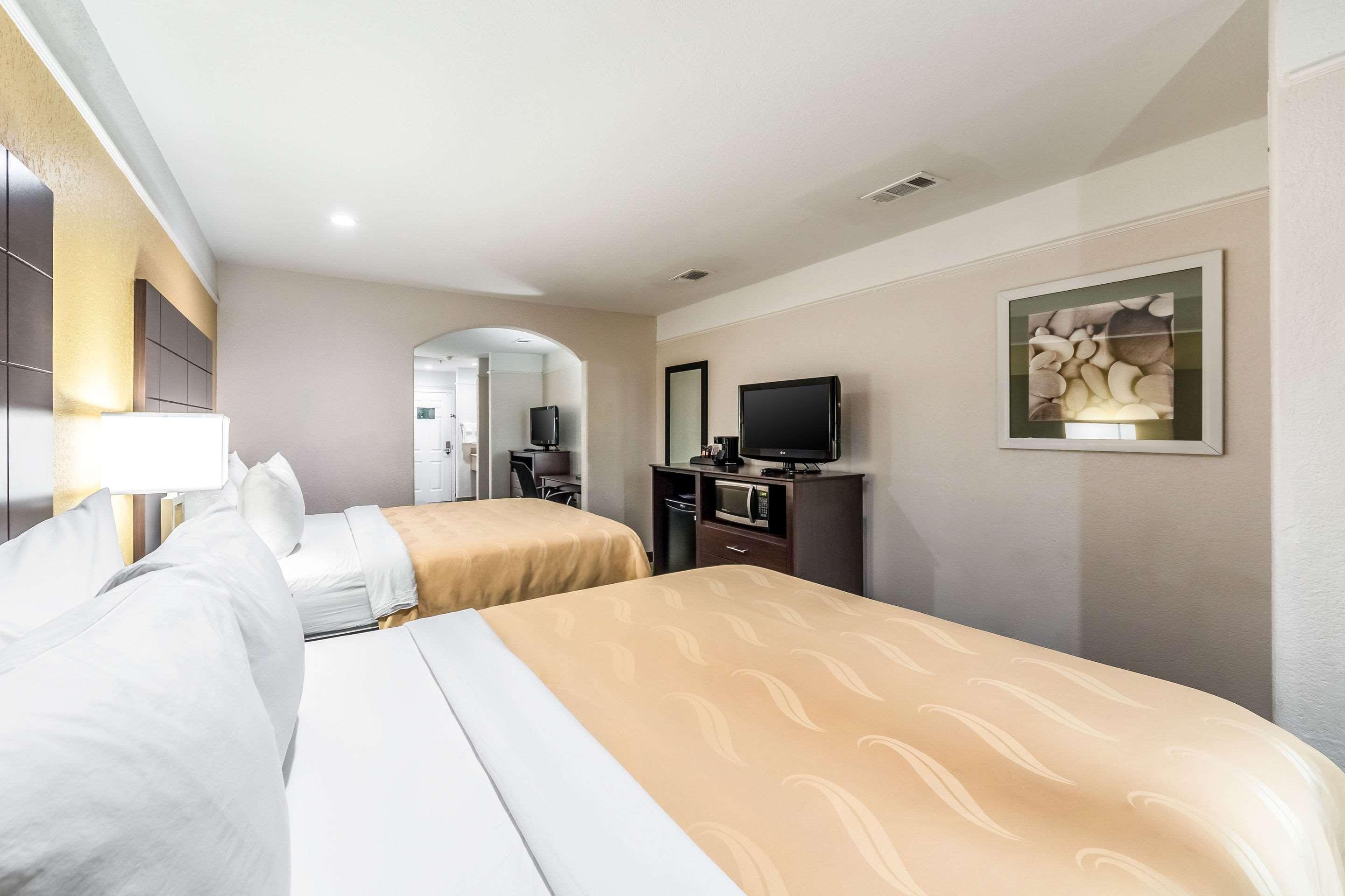 Quality Inn & Suites Seaworld North Сан-Антоніо Екстер'єр фото